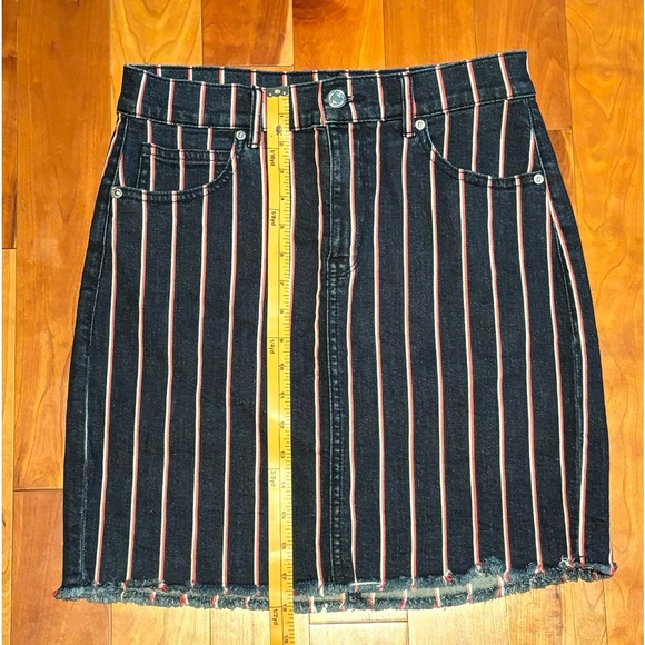 Dynamite women’s US small blue, red and white stretchy denim pencil skirt. - Picture 2 of 8